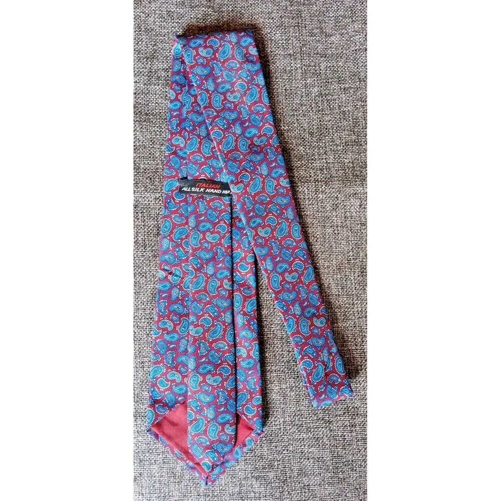 Tie 70s 80s 90s Y2K Mens Italian Silk Red Blue Paisley 3.75 Wide 55 Long